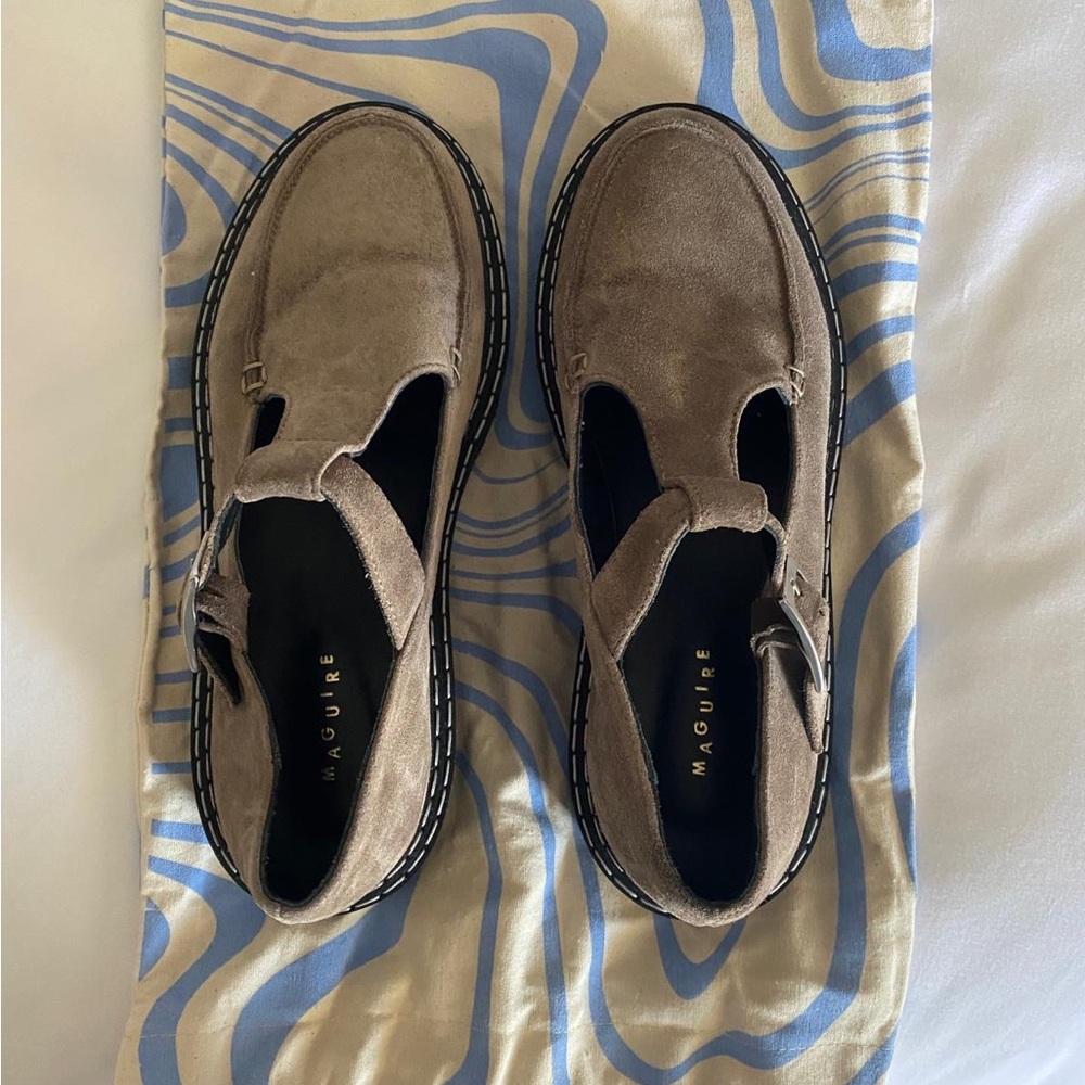 Maguire Women's Tan Mary Janes